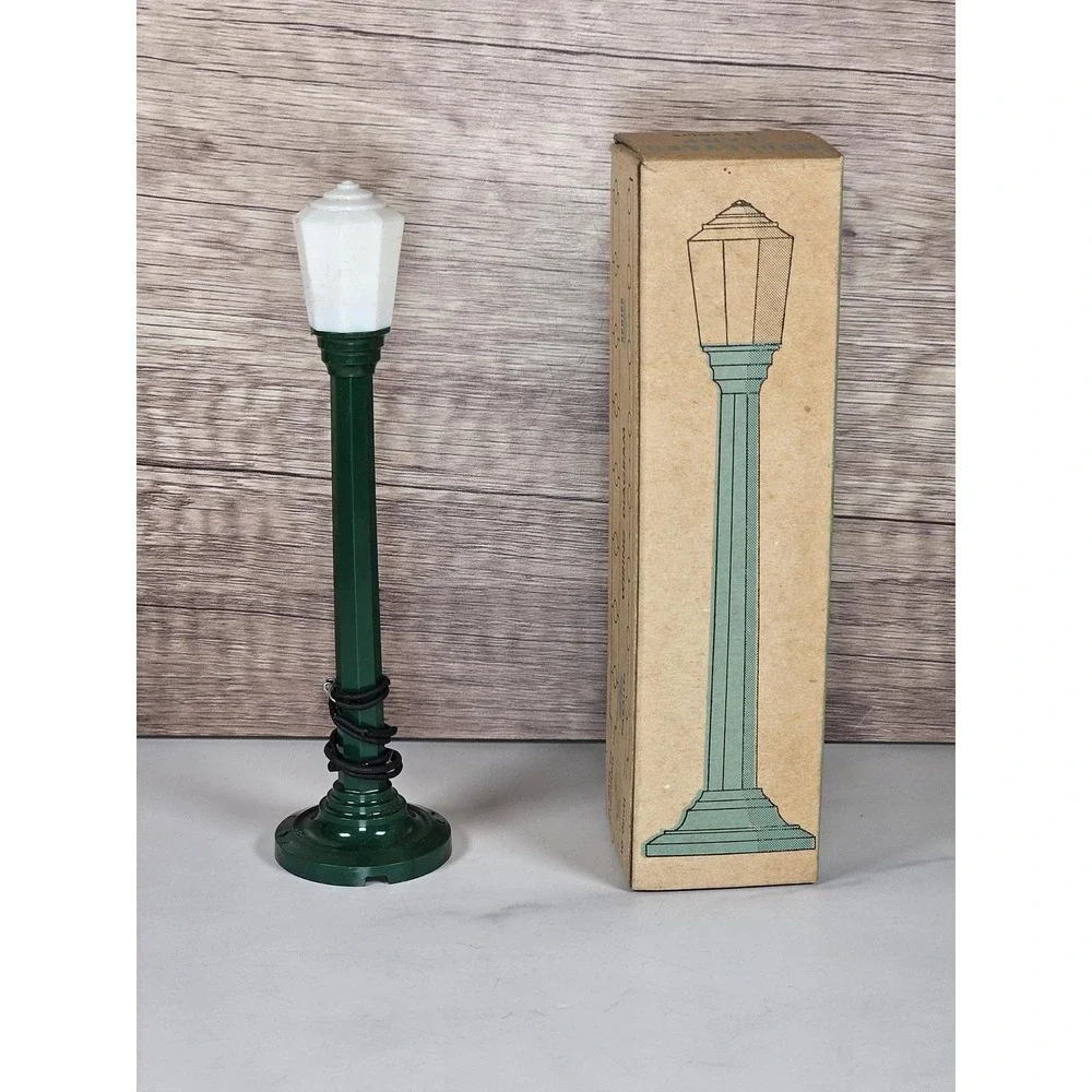 Vintage Colber Boulevard Lamp Train Layout Street Light w Box